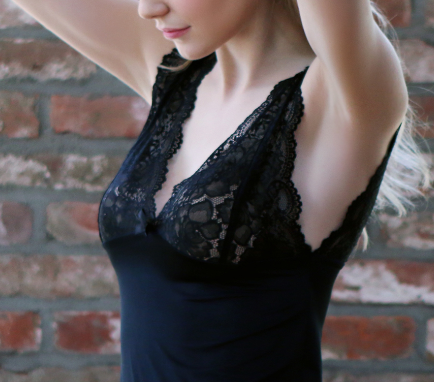 NEW SEXY LINGERIE Sexy pajamas satin lingerie slip