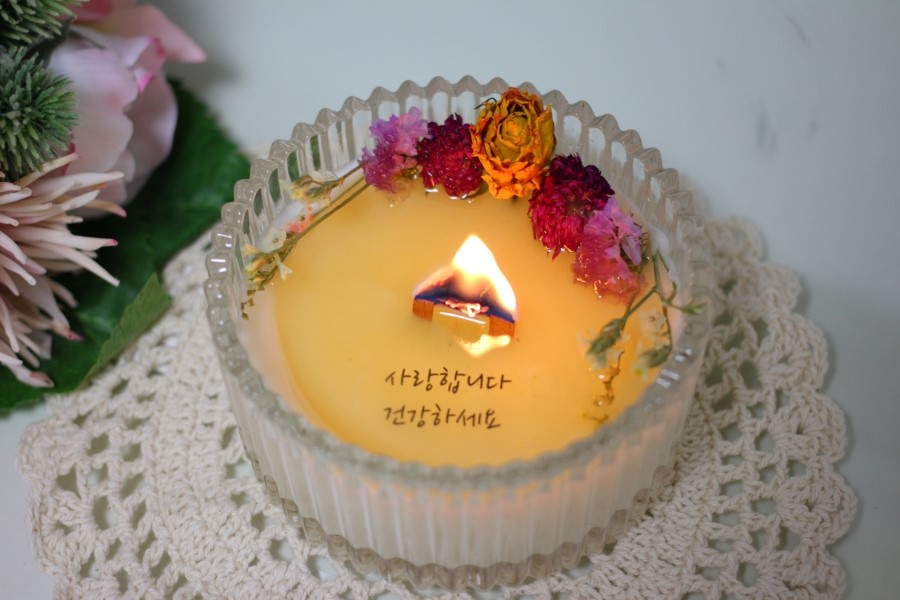 Merry Go Round Message Station Natural Soya Candle