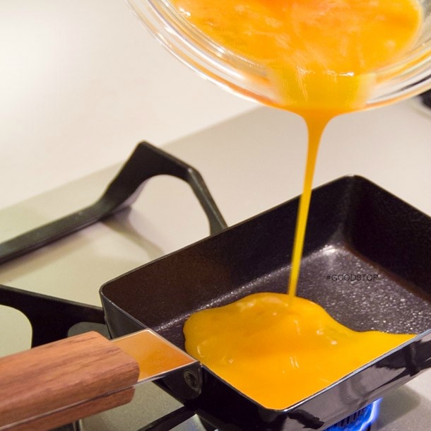 NEW FRYING PAN Japanese specialty amber egg egg pa