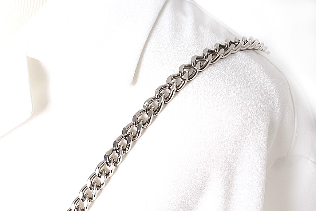 <b><p>Korean Durab Bag chain le ack gold silver</p></b><b><p>韓国語 丈夫 バッグチェーンライン ブラック ゴールド シルバー 鎖 クロスストプ</p></b><br /><br /><p align='center'>