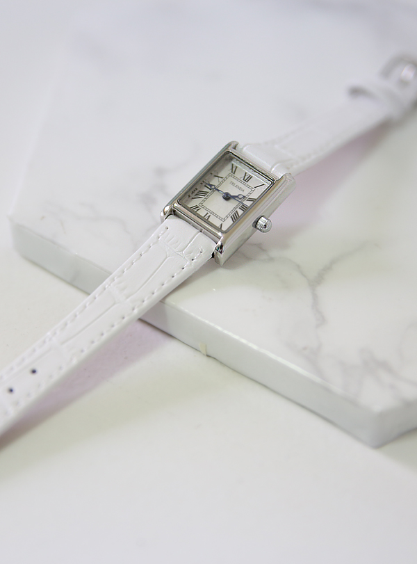 <b><p>female ather clock Stacco Tank so</p></b><b><p>女性 レザー 時計 スタッカート タンクソロ</p></b><br /><br /><p align='center'>