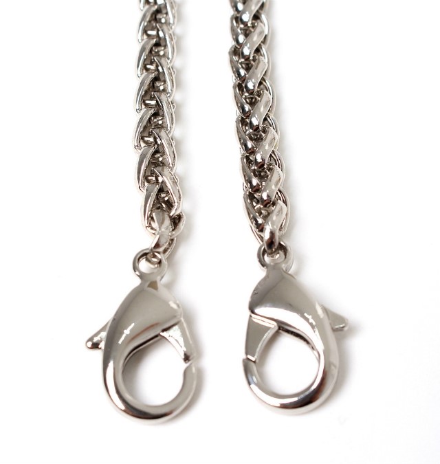 <b><p>Korean Durab Bag chain le ack gold silver</p></b><b><p>韓国語 丈夫 バッグチェーンライン ブラック ゴールド シルバー 鎖 クロスストプ</p></b><br /><br /><p align='center'>
