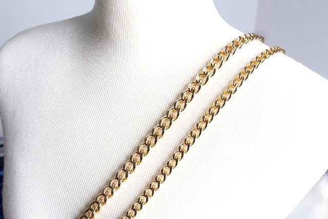 <b><p>Korean Durab Bag chain le ack gold silver</p></b><b><p>韓国語 丈夫 バッグチェーンライン ブラック ゴールド シルバー 鎖 クロスストプ</p></b><br /><br /><p align='center'>