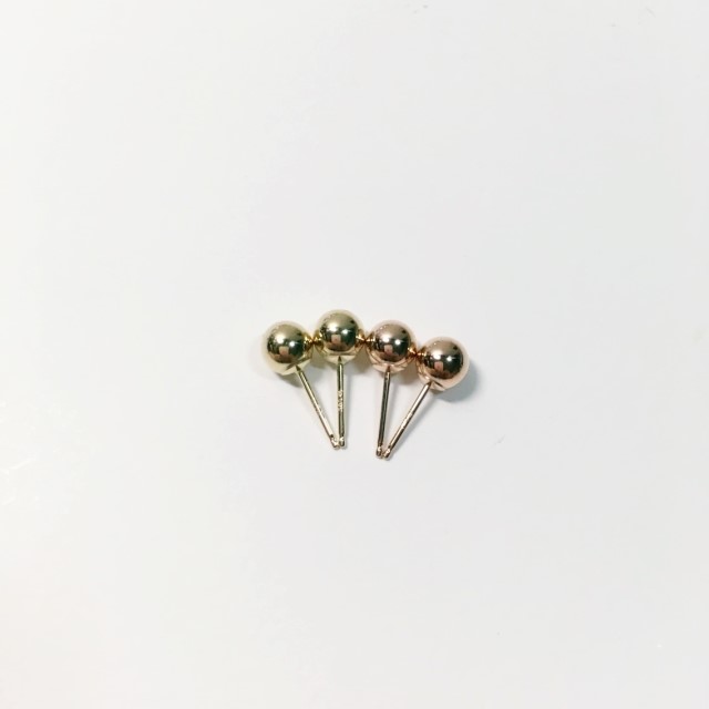 <b><p>14k Gold ball earring rose sic Celebty Round</p></b><b><p>14k ゴールドボール イヤリング ローズ ベーシック 芸能人 丸い アレルギーのない</p></b><br /><br /><p align='center'>