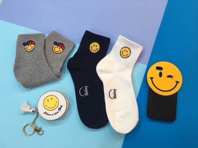 NEW SOCKS COLLECTION Smileys sneakers cute charact