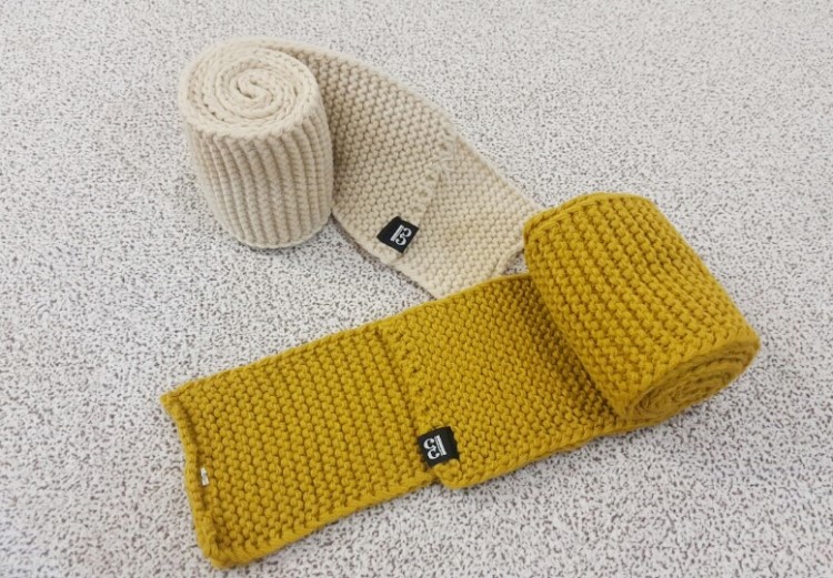 Lemonade point short muffler woman shawl man coupl