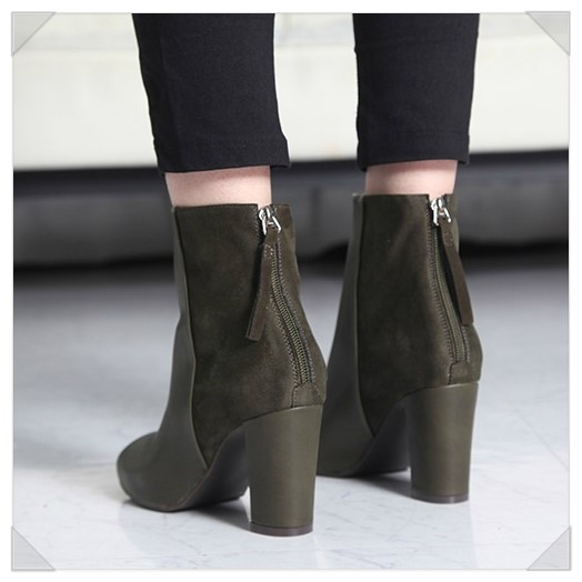 Suede angle boots