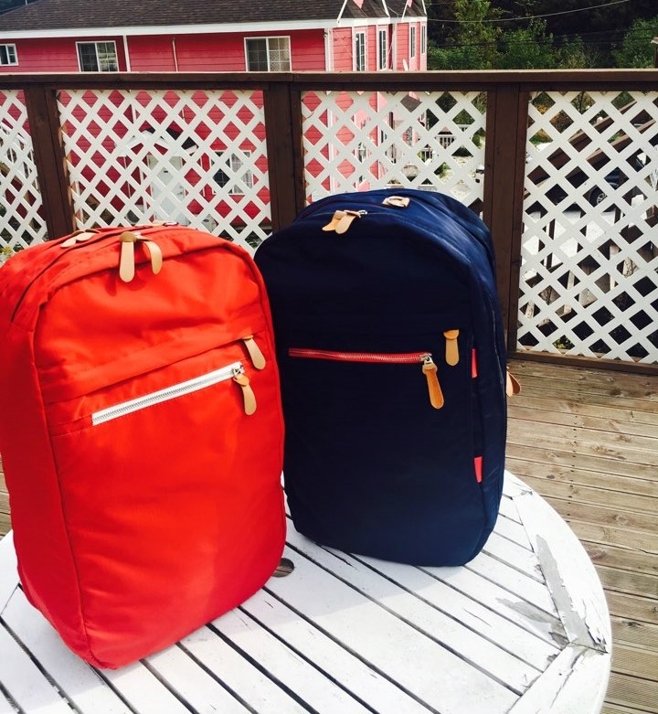 Light travel bag carrier backpack backpack man wom