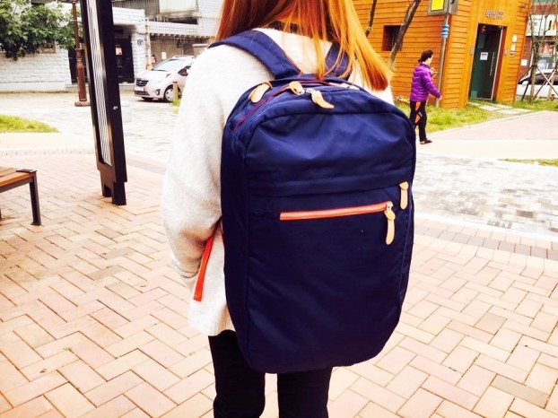 Light travel bag carrier backpack backpack man wom