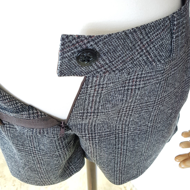 Women Short Pants Herringbone check wool short 3 p
