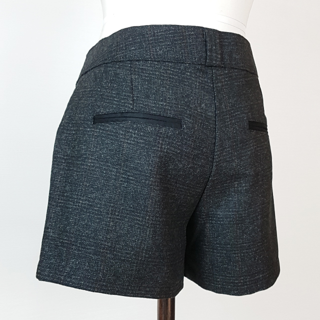 Women Short Pants Herringbone check wool short 3 p