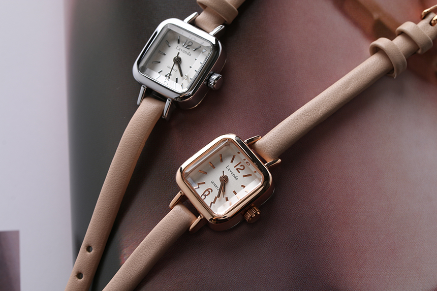 <b><p>thin leaer clock ma wrist square fason 30</p></b><b><p>薄い レザー 時計 女性の手首 正方形 ファッション 30貸し出し フレンドの贈り物</p></b><br /><br /><p align='center'>