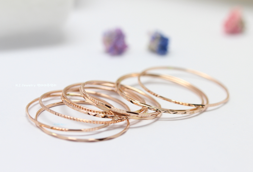 <b><p>14k Layered Thad ring cutt Guide Woman Fendship</p></b><b><p>14k 重ね着 糸リング カッティ ガイド 女性 友情 欧米</p></b><br /><br /><p align='center'>