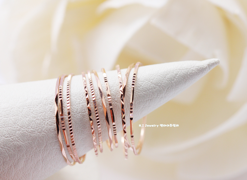 <b><p>14k Layered Thad ring cutt Guide Woman Fendship</p></b><b><p>14k 重ね着 糸リング カッティ ガイド 女性 友情 欧米</p></b><br /><br /><p align='center'>