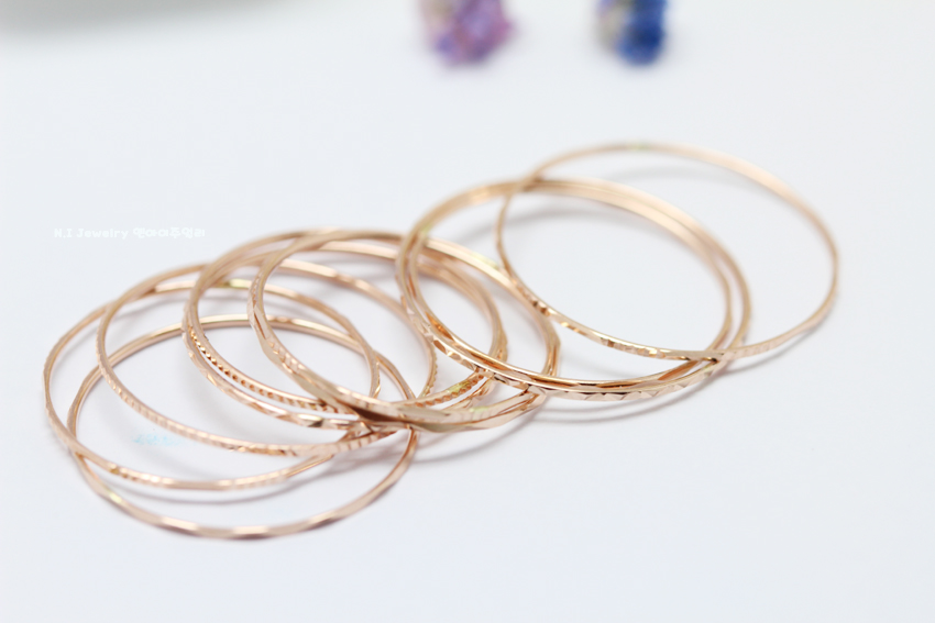 <b><p>14k Layered Thad ring cutt Guide Woman Fendship</p></b><b><p>14k 重ね着 糸リング カッティ ガイド 女性 友情 欧米</p></b><br /><br /><p align='center'>