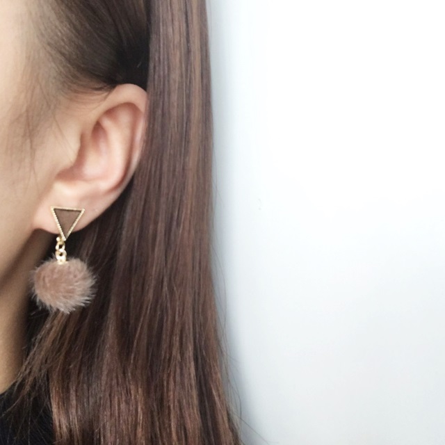 Cute winter pom-poms earrings Three-dimensional mi