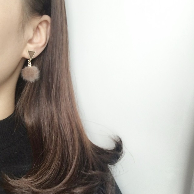 Cute winter pom-poms earrings Three-dimensional mi