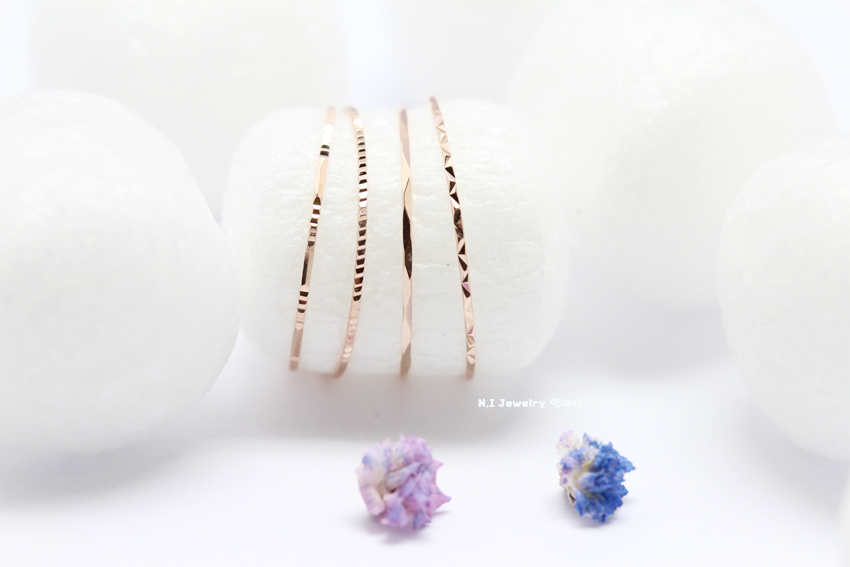 <b><p>14k Layered Thad ring cutt Guide Woman Fendship</p></b><b><p>14k 重ね着 糸リング カッティ ガイド 女性 友情 欧米</p></b><br /><br /><p align='center'>