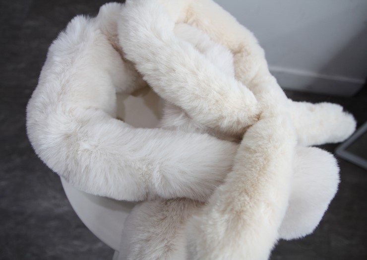 Mini fake shawl petit muffler