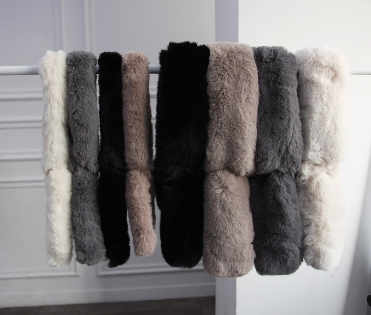 Mini fake shawl petit muffler