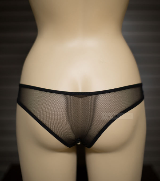 Women Underwear p4203 Sexy Girl with Open Clips