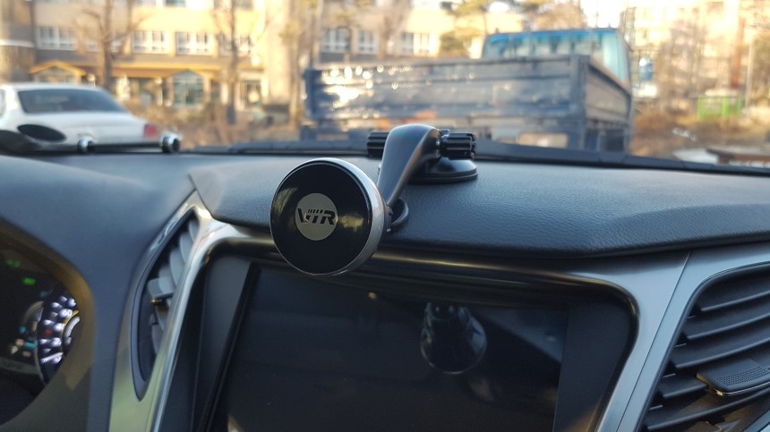 NEW MOBILE PHONE HOLDER