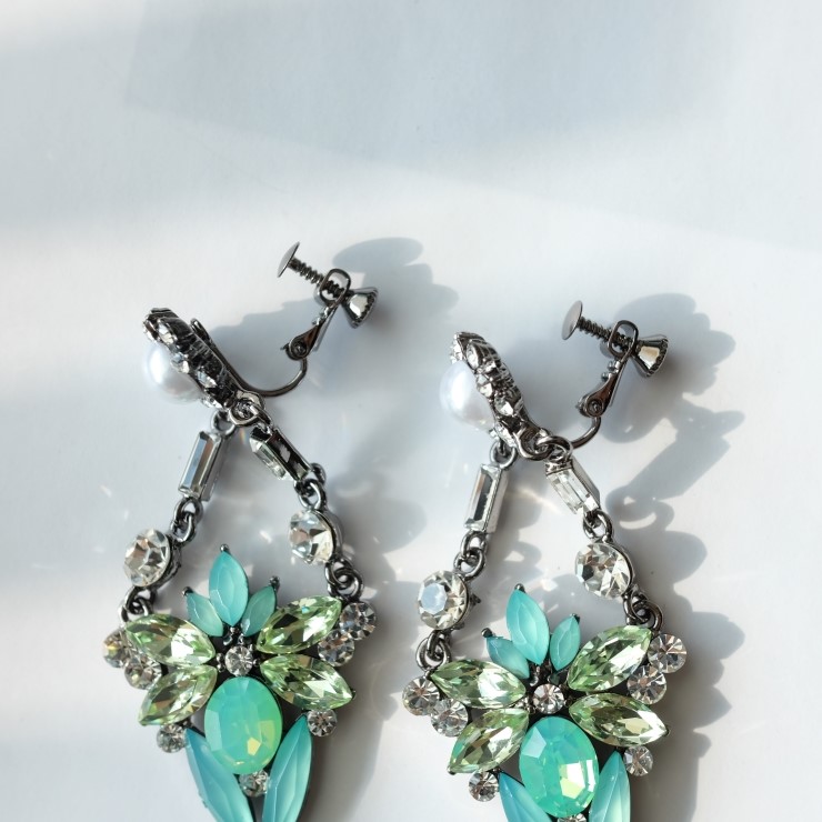 Emerald Bold Drop Earrings Cubic Unique