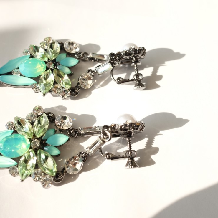 Emerald Bold Drop Earrings Cubic Unique