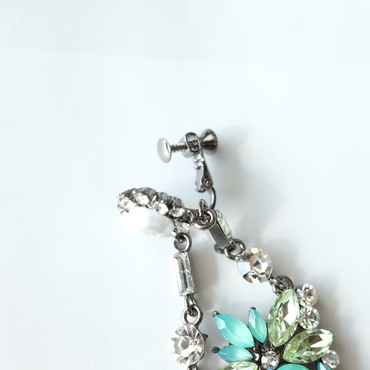 Emerald Bold Drop Earrings Cubic Unique