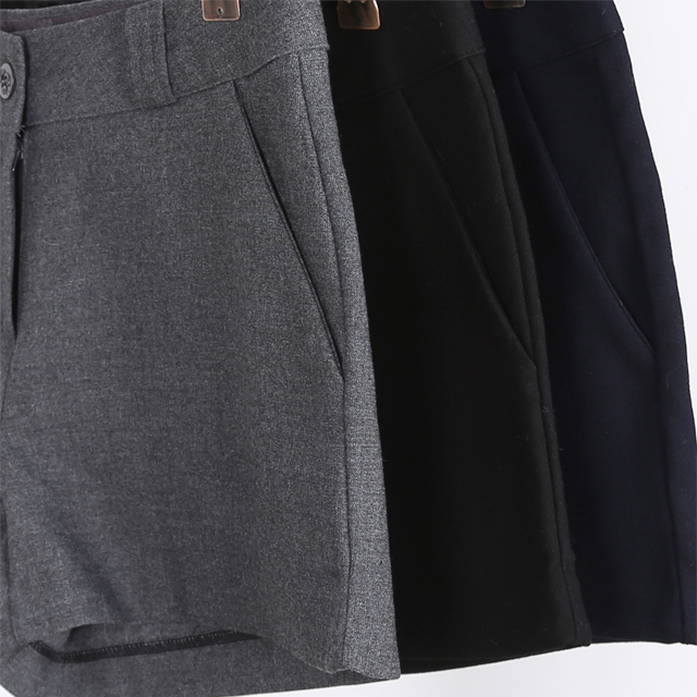 Women Short Pants Herringbone check wool short 3 p