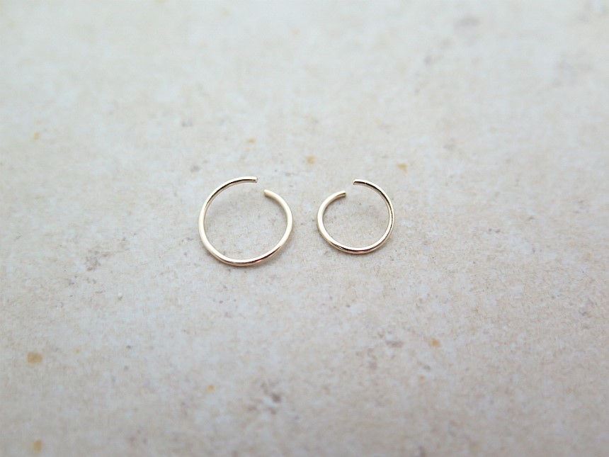 <b><p>gold Ring pierc earr 14K 10K Inn Products</p></b><b><p>ゴールド リングピアス イヤ 14K 10K インナーコンチュ トラガス 耳たぶ</p></b><br /><br /><p align='center'>