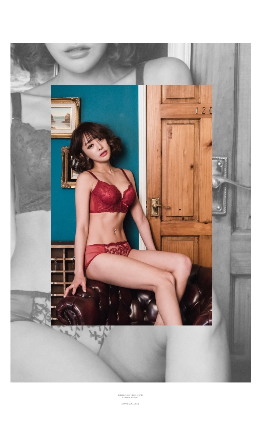 Full Cup 3.5CM Built-in Pad Flower Embroidery Mong