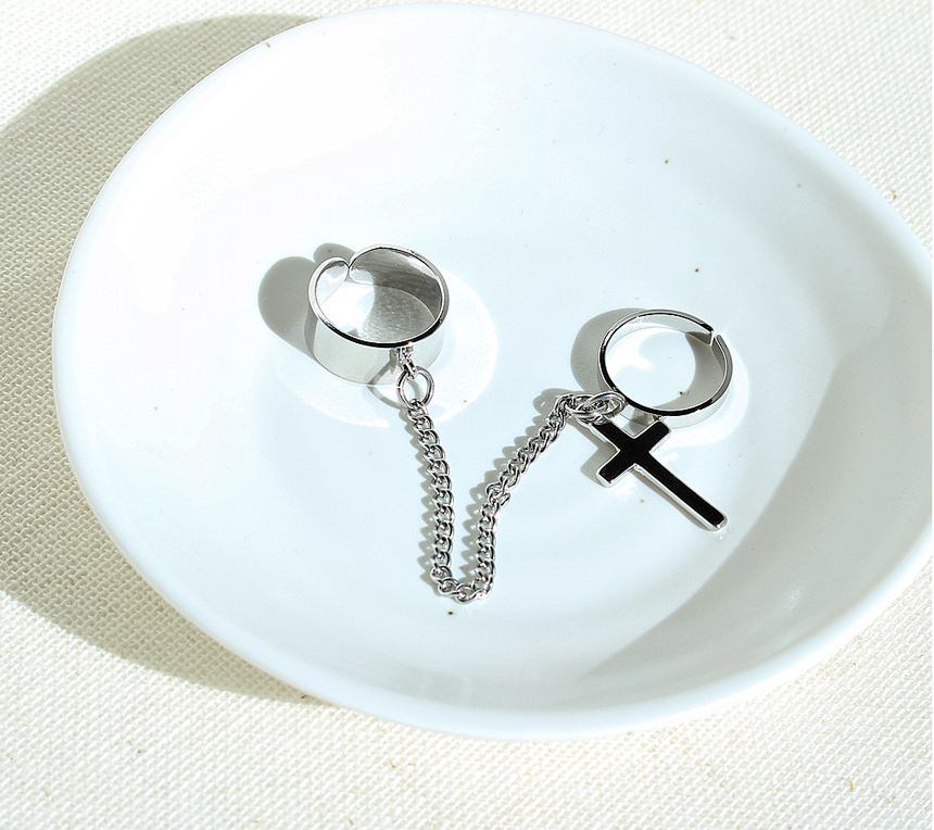 <b><p>chain sckles Cross Rg Street Gothic Accsory</p></b><b><p>チェーン シャックル クロスリング ストリート ゴシアクセサ 特異な地 接続された</p></b><br /><br /><p align='center'>