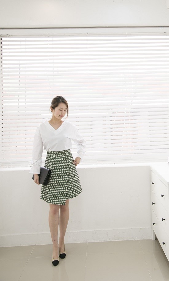 Unsold Unbalanced A Line Mini Skirt Spring 20 Ladi