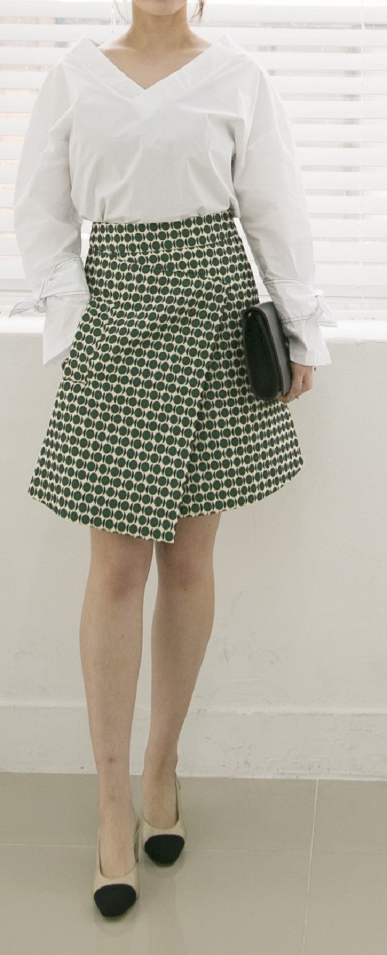 Unsold Unbalanced A Line Mini Skirt Spring 20 Ladi