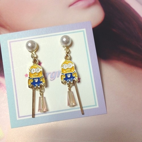 Non-Allergic Minnies Drop Earrings Friend Gifts Ch
