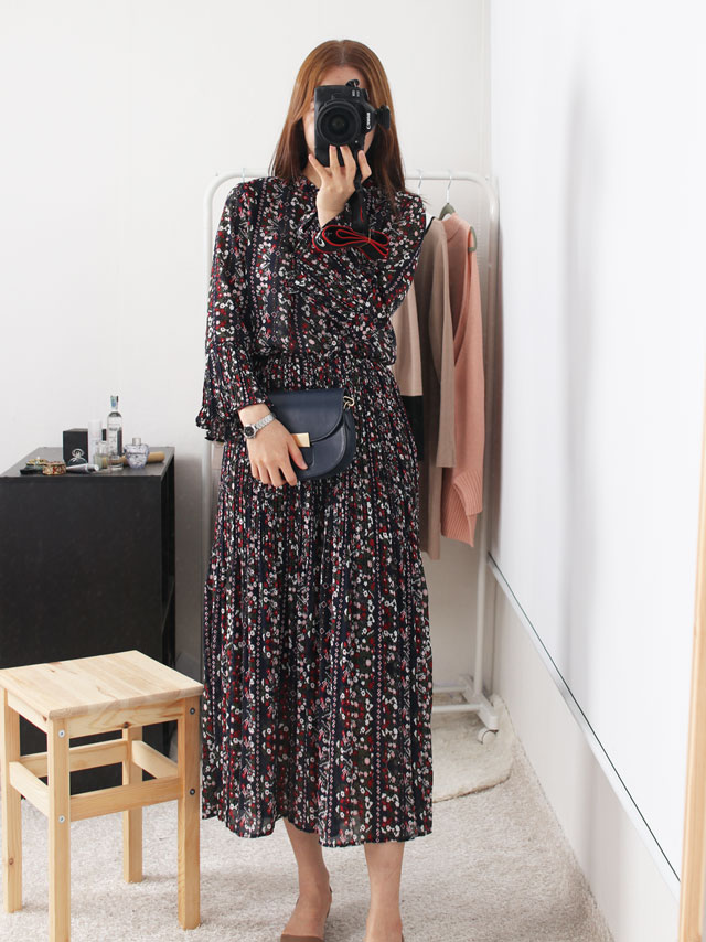 The most popular one-piece collection of spring su