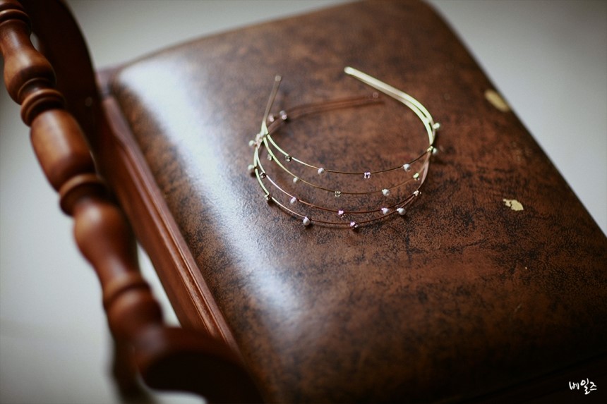 Hair Accessories Veils Robin Metal Hair Band Self