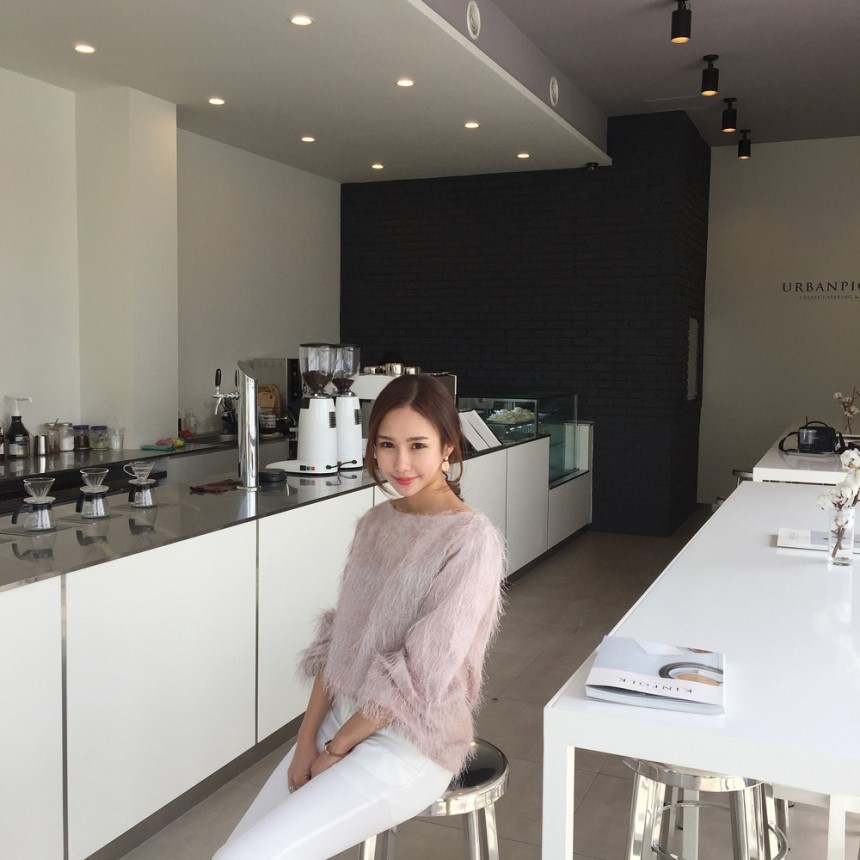 MADE SURGICAL BLOUSES Women Women Pink Pretty Whit