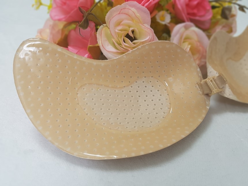 NEW NUBRA Yumble Nude Bra Adhesive Corset Silicone