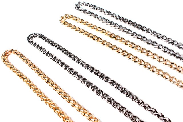 <b><p>Korean Durab Bag chain le ack gold silver</p></b><b><p>韓国語 丈夫 バッグチェーンライン ブラック ゴールド シルバー 鎖 クロスストプ</p></b><br /><br /><p align='center'>