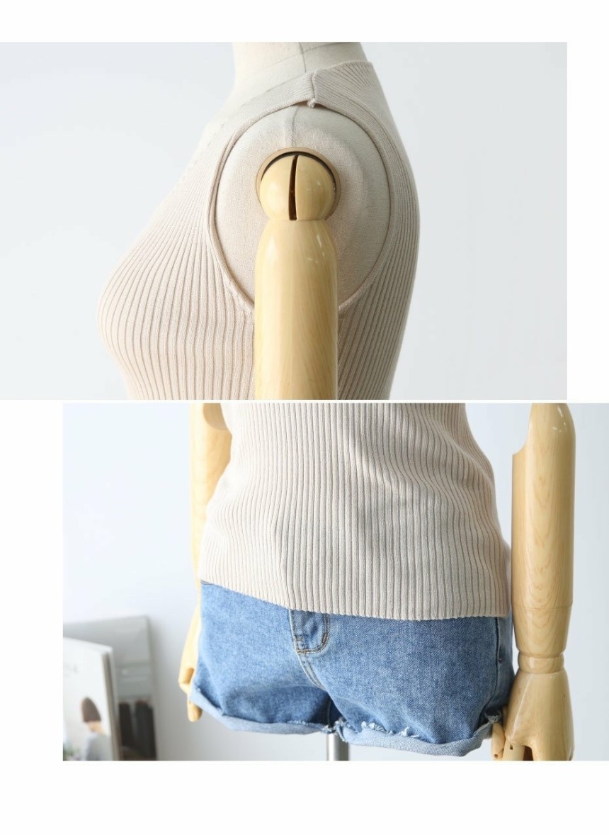 Sleeveless V Neck Goliath Nakiti T-shirt Women Sum