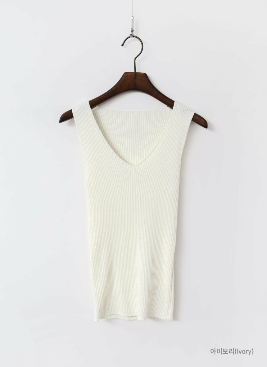 Sleeveless V Neck Goliath Nakiti T-shirt Women Sum