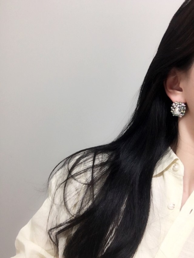 Echinacea Melt Color Cubic Earring Bold Point Big 