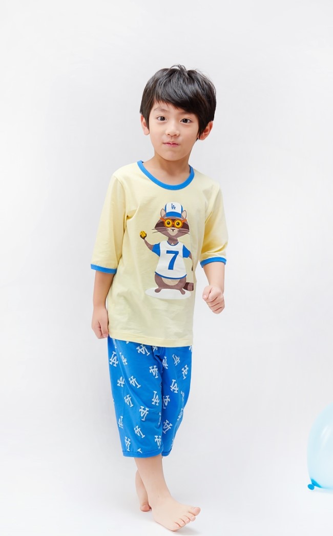 NEW KID PAJAMAS Little New York LA7 Lot 50-80 dres