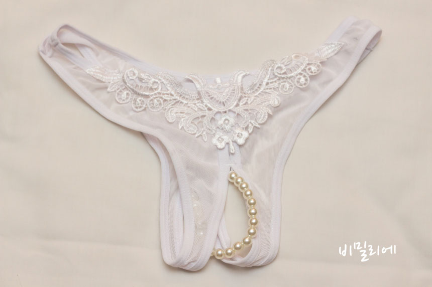 Women Underwear p4203 Sexy Girl with Open Clips