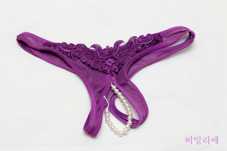 Women Underwear p4203 Sexy Girl with Open Clips