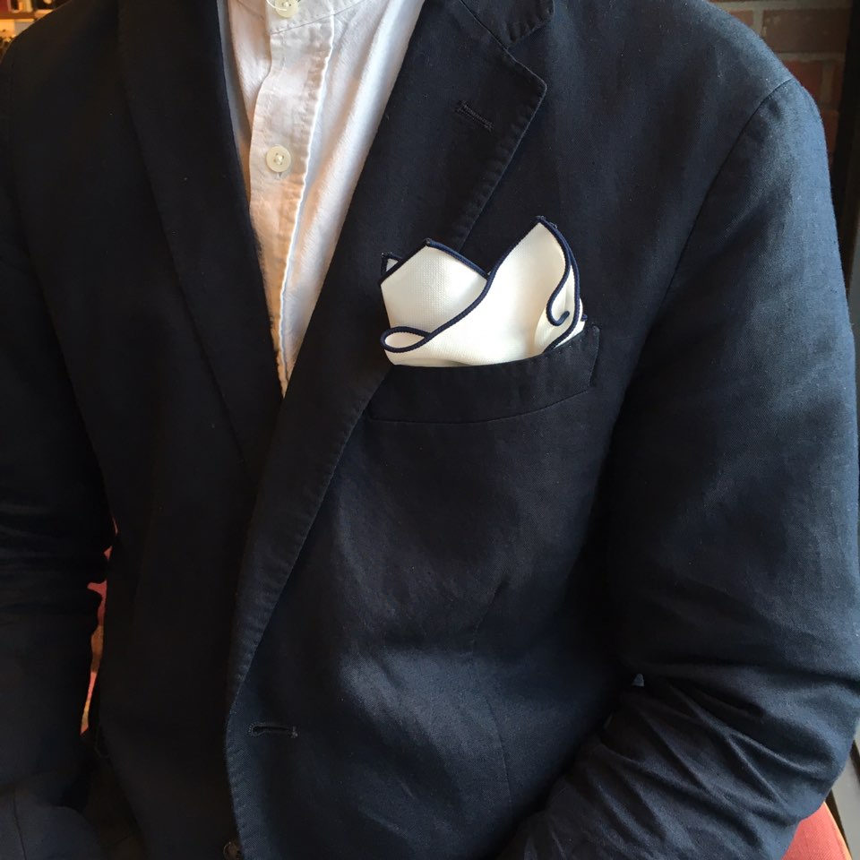 9 Color Suit Hanger Chip Hacker Chief Preto