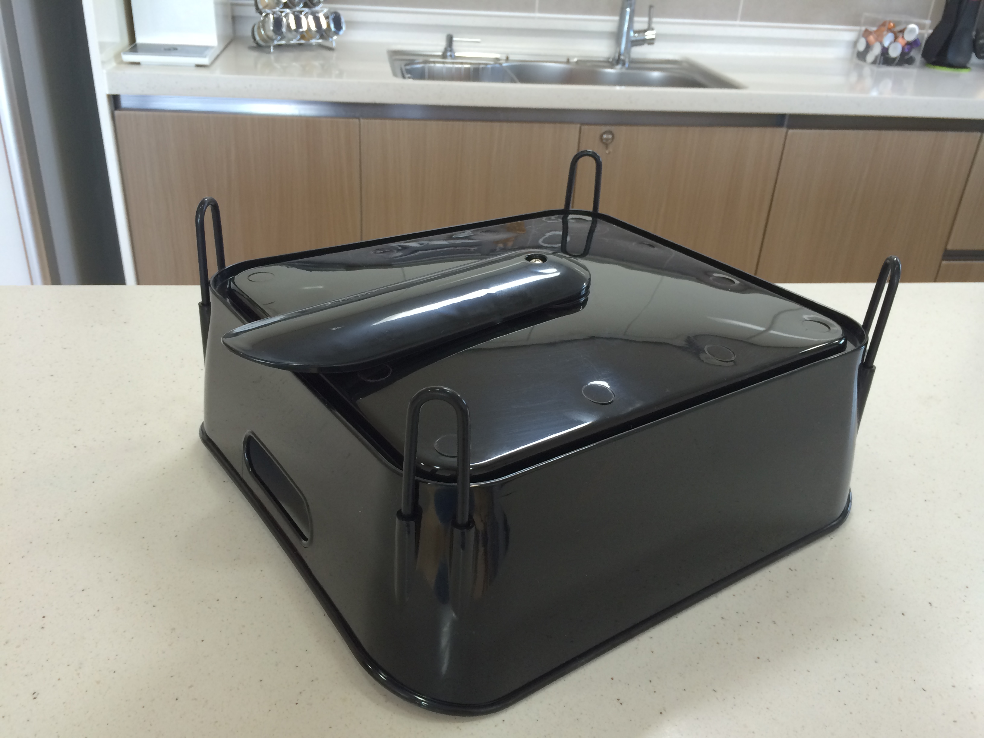 Simple and practical kitchen design 30-year-old wo