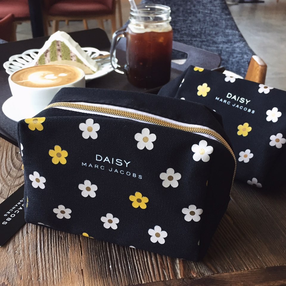 New Marc Jacob Pouch Luxury Cosmetics Twenties Wom
